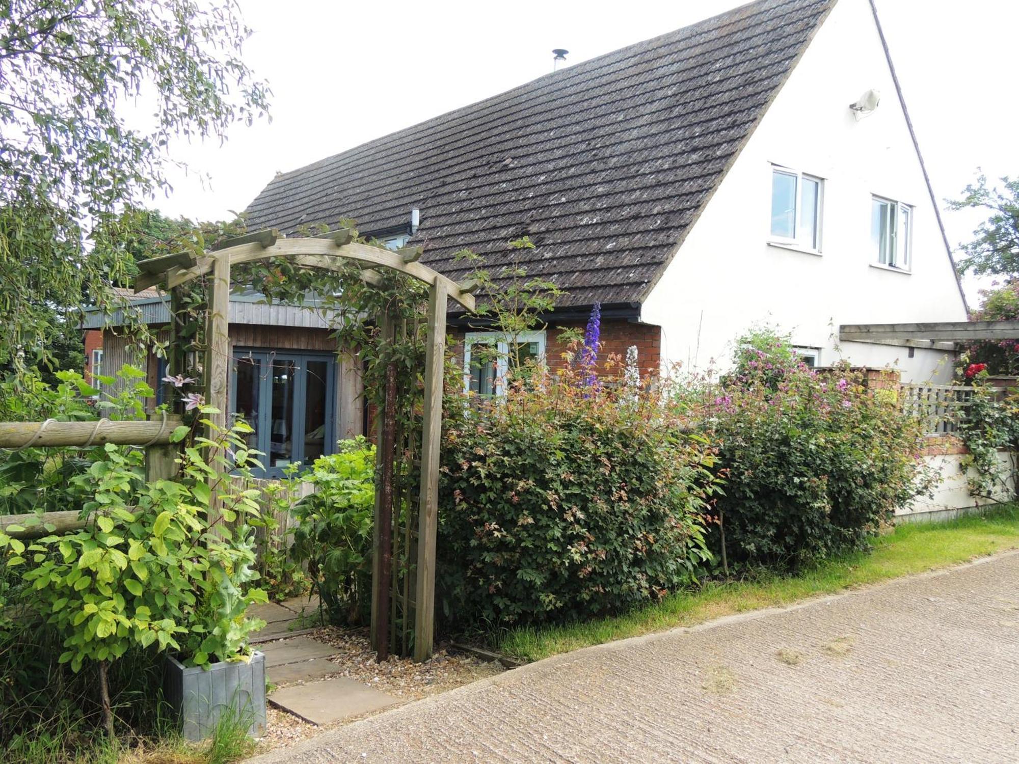 Elm Tree Farm Accommodation ميلتون كينيز المظهر الخارجي الصورة