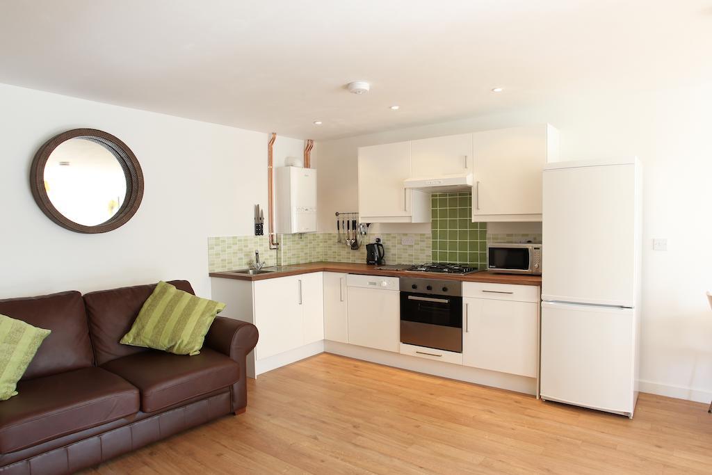 Elm Tree Farm Accommodation ميلتون كينيز الغرفة الصورة