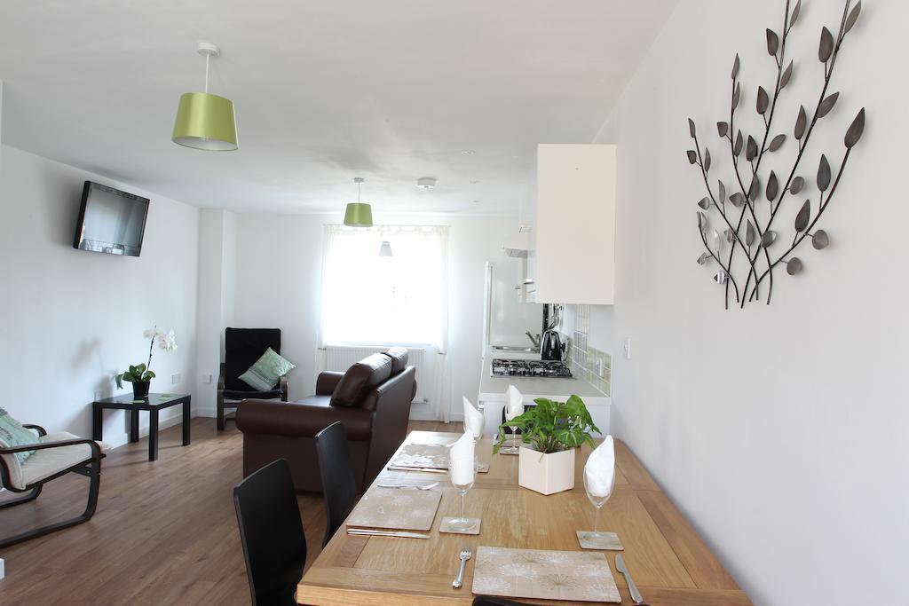 Elm Tree Farm Accommodation ميلتون كينيز الغرفة الصورة